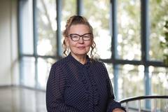 Ms. Olga Dubs